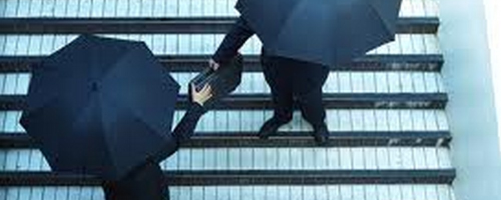 Чиновников могут обязать декларировать расходы, если они превышают доходы