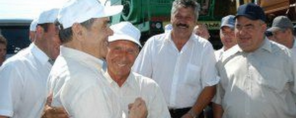 По ком звонит колокол? По колхозам...