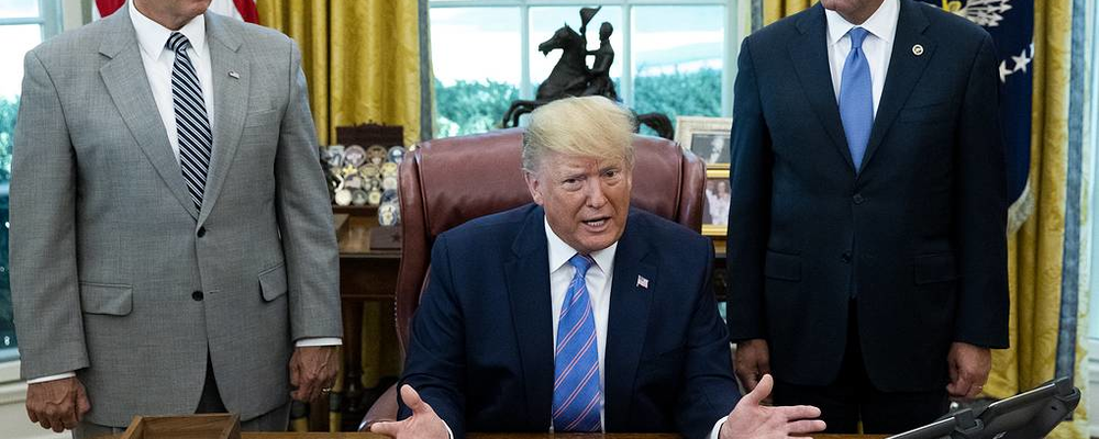 Трамп между Пенсом и Азаром