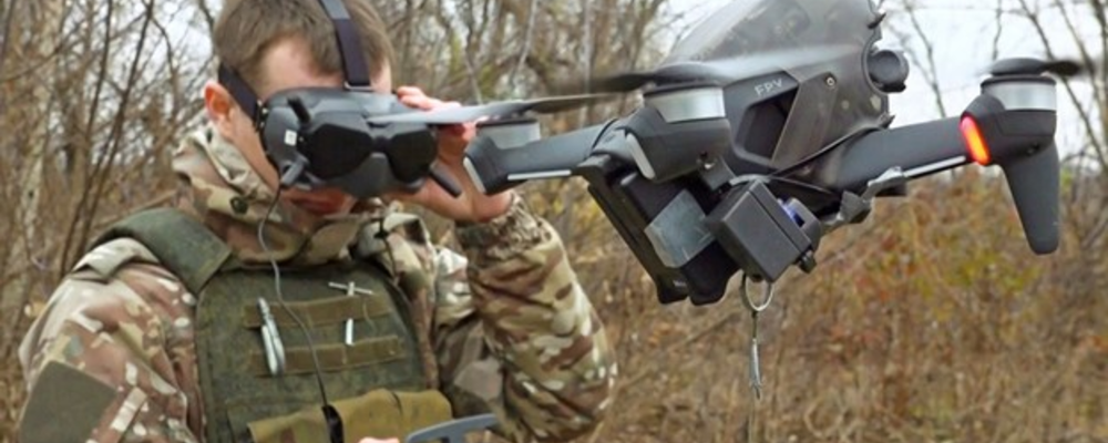 Оператор FPV-дрона