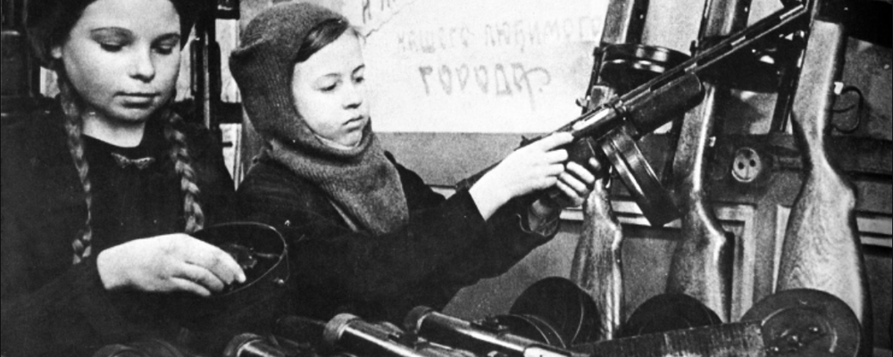 Дети собирают автоматы
