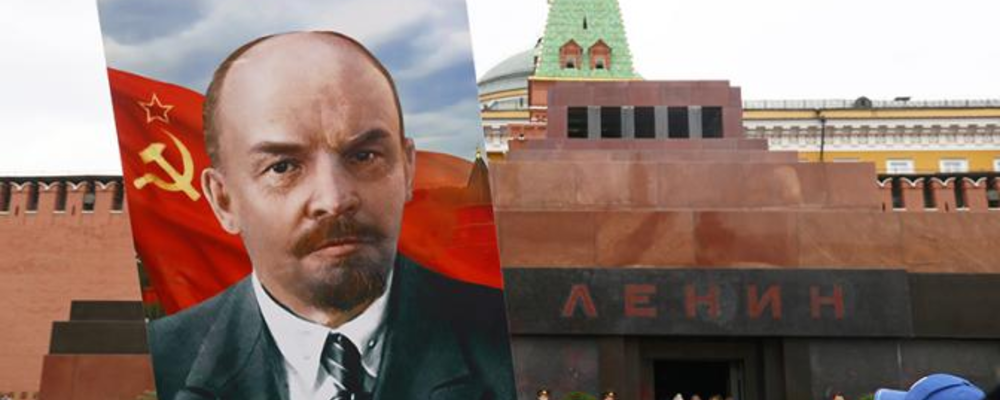Ленин и мавзолей
