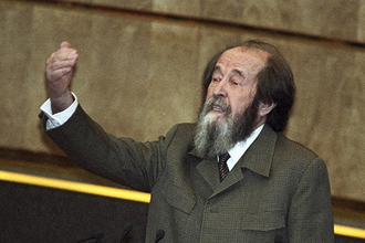 Солженицын выступает перед депутатами Госдумы РФ. Октябрь 1994 года