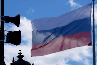 Матюгальники и флаг России